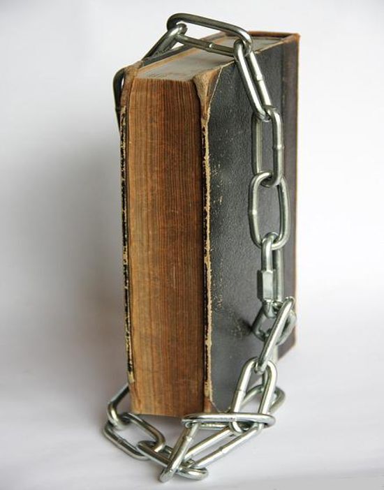 A Bible in chains A Bible in chains