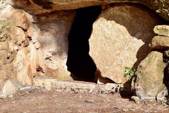 Empty Tomb An empty tomb