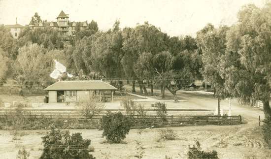 Loma Linda Sanitarium A black and white photo of Loma Linda Sanitarium.